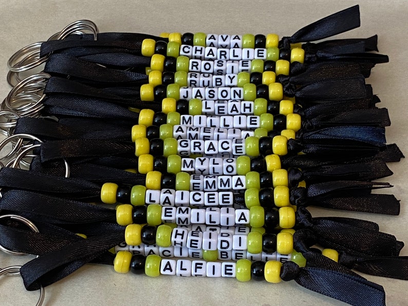 Personalised beaded bag tag or keychain for school bags, PE bags or handbag. Student and teacher present. image 9