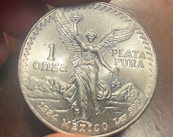 Vintage 1984 Mexico Libertad 0.999 Fine Silver One Troy Ounce Coin Uncirculated