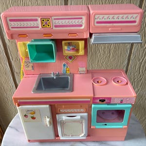 Vintage Barbie Dream Kitchen - Etsy