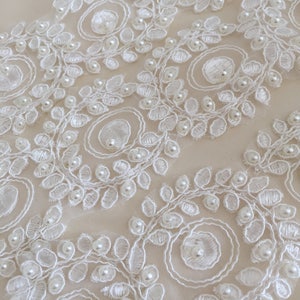 Wedding lace trim for a veil,  Ivory Embroidered Floral Lace Trim - wedding dress, hair accessory or veil.