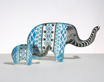 Pair of Abraham Palatnik Lucite Blue Elephant Op-Art Figurines Mid-Century Modern