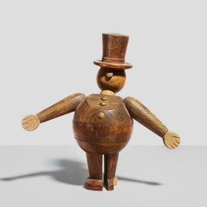Mid Century Schooline Wooden Ringmaster