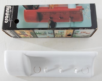 Furniture & Fixtures