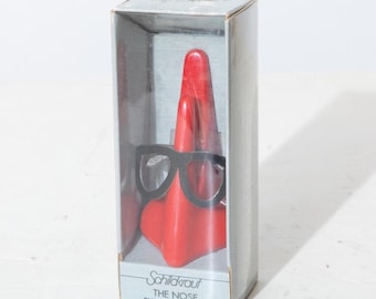 Eyeglass Holder Nose Schildkraut 1987 Red