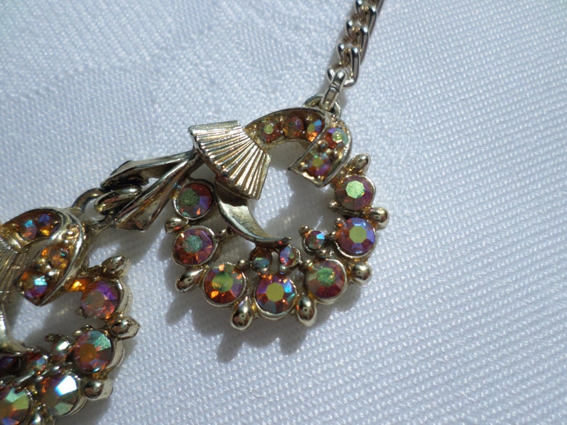 Vintage Necklace Multifaceted Glass Aurora Borealis Rainbow Stones Gold tone metal