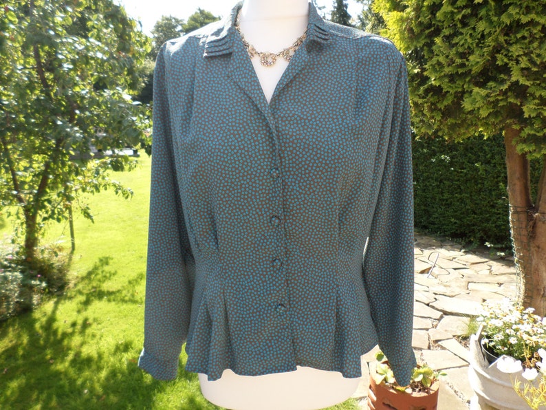 Vintage 1940s style Blouse Brown /& Teal Colour Made In England