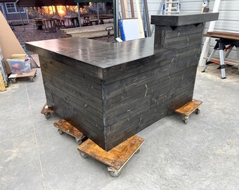 Lavonne L Shape Sales Counter with Privacy Tower & ADA drop