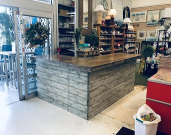 L-Shape Smooth Top Small Finished - Rustic barwood style, pallet style bar