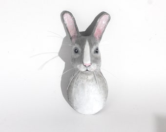 Lièvre - Grand lapin gris en papier mâché, lapin imitation taxidermie