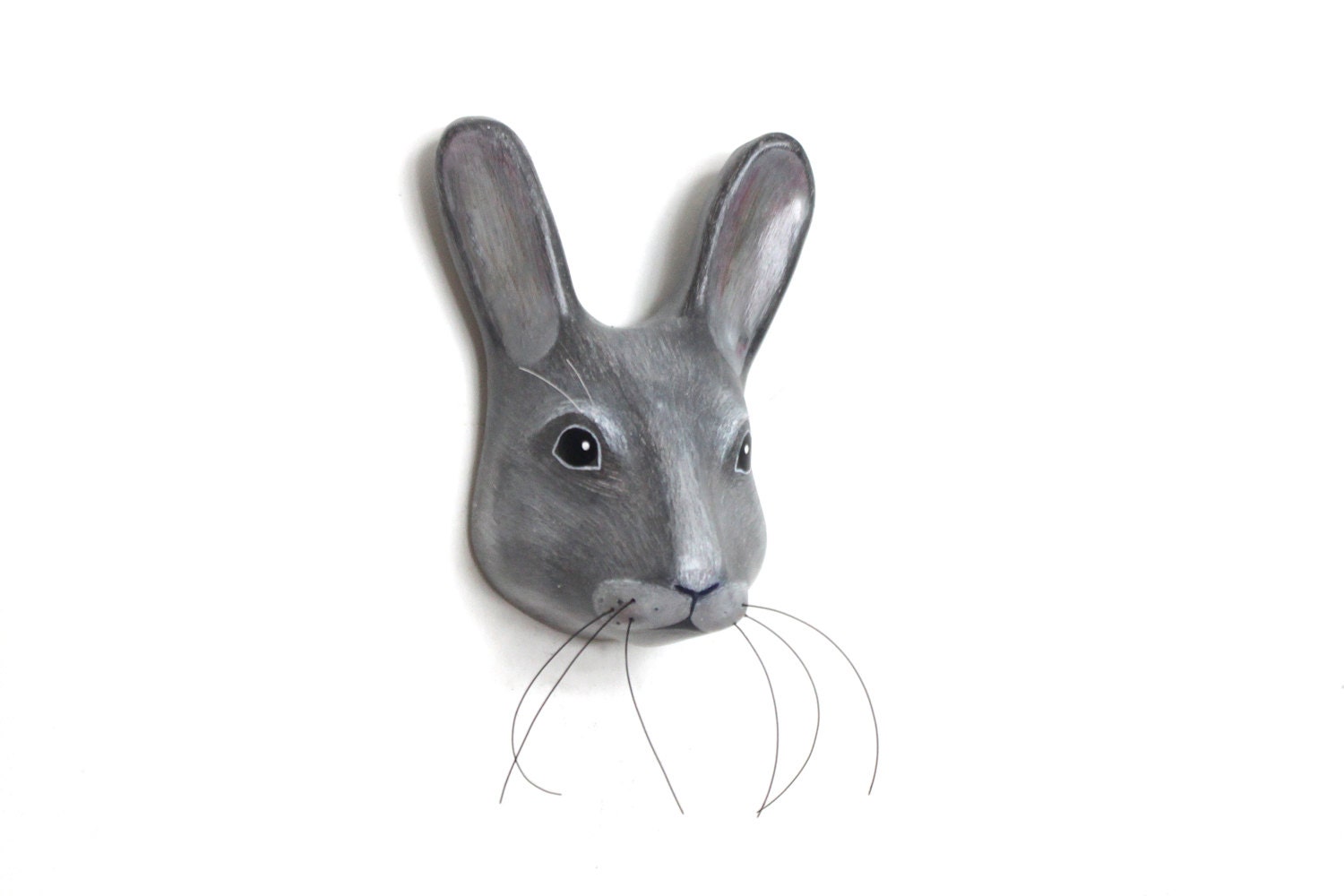 Conejo gris de papel maché con estructura que llama la atención. - Etsy  México, image size:1500x1000