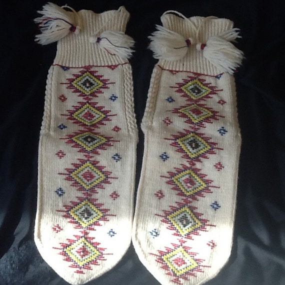 Vintage Rare  Native American Embroidered Mukluk … - image 3