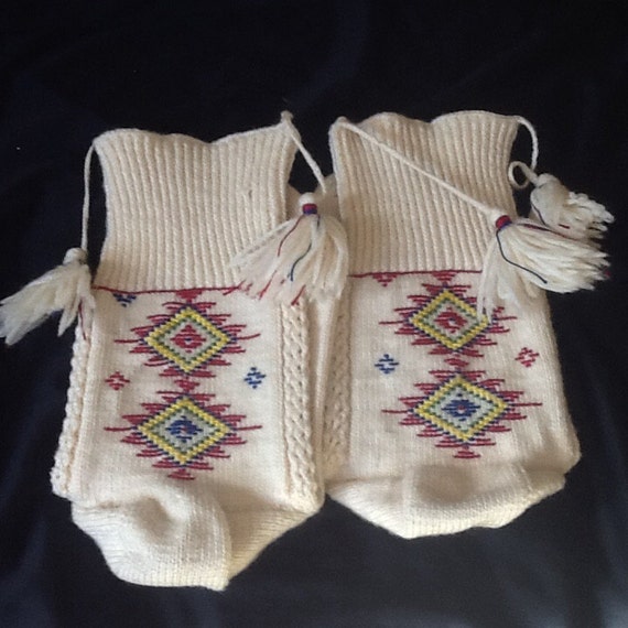 Vintage Rare  Native American Embroidered Mukluk … - image 2