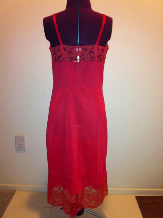 Vintage 1950s Lipstick Red nylon and lace slip Pi… - image 2