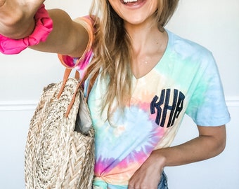 Ladies V-Neck Tie-Dye Top