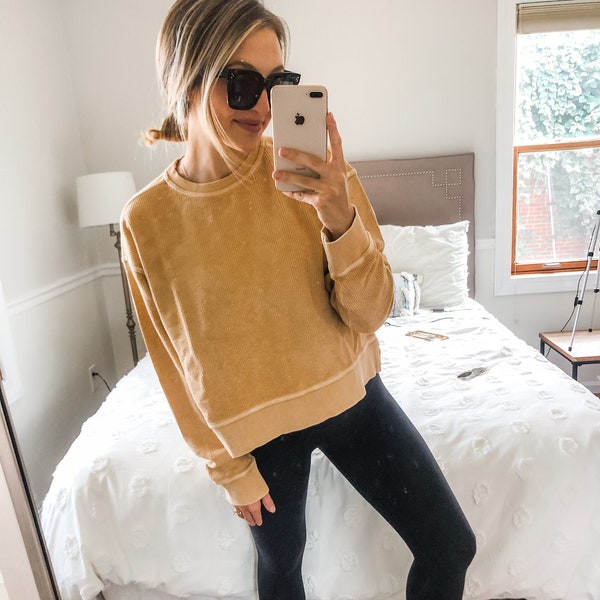 Cammie Crop Crewneck Pullover Sweatshirt