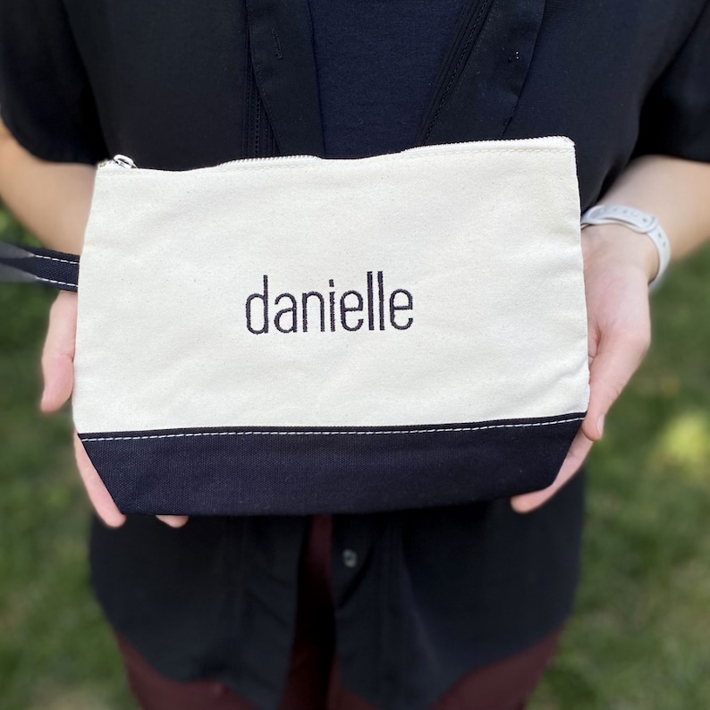 SEmbroideredBoutique Canvas Tote and Pouch - Thumbnail 3