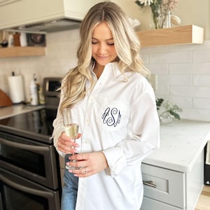 Monogrammed, Oversized, Bridal Party Shirt | Personalized Oxford Shirt |Bridesmaids Gift| Bachelorette Party| Bridesmaid Shirts