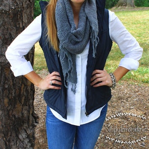 Monogrammed Collar Quilted Preppy Vest Jacket image 2