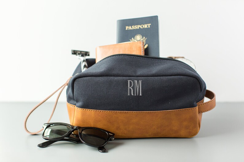 Mens Travel Case Mens Monogrammed Dopp Kit Groomsmen Gift Etsy