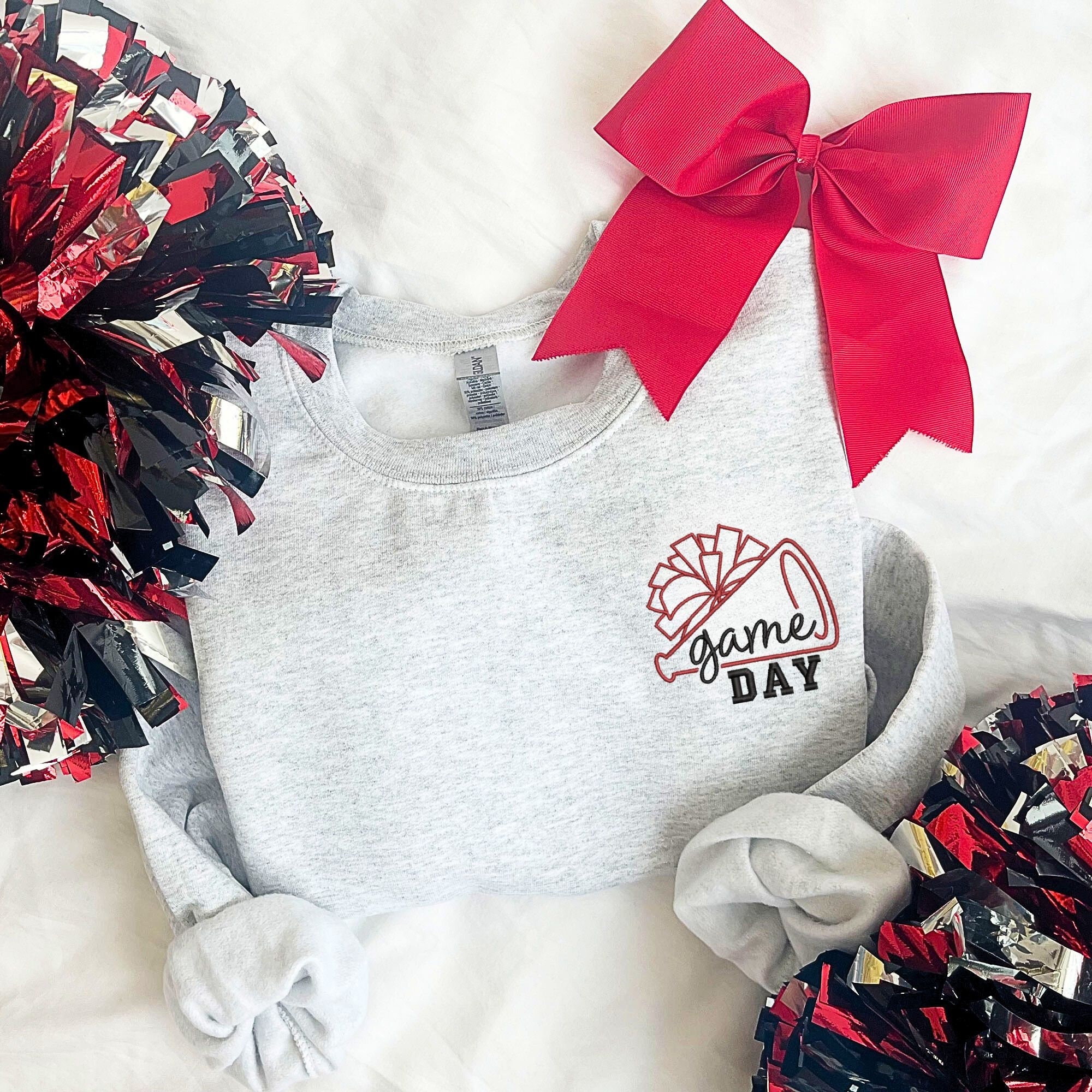 Geborduurd Game Day Cheer-sweater met ronde hals | Achterkleptrui met ronde hals | Voetbalsweater | Cheersweatshirt | Voetbalseizoen | G18GD3