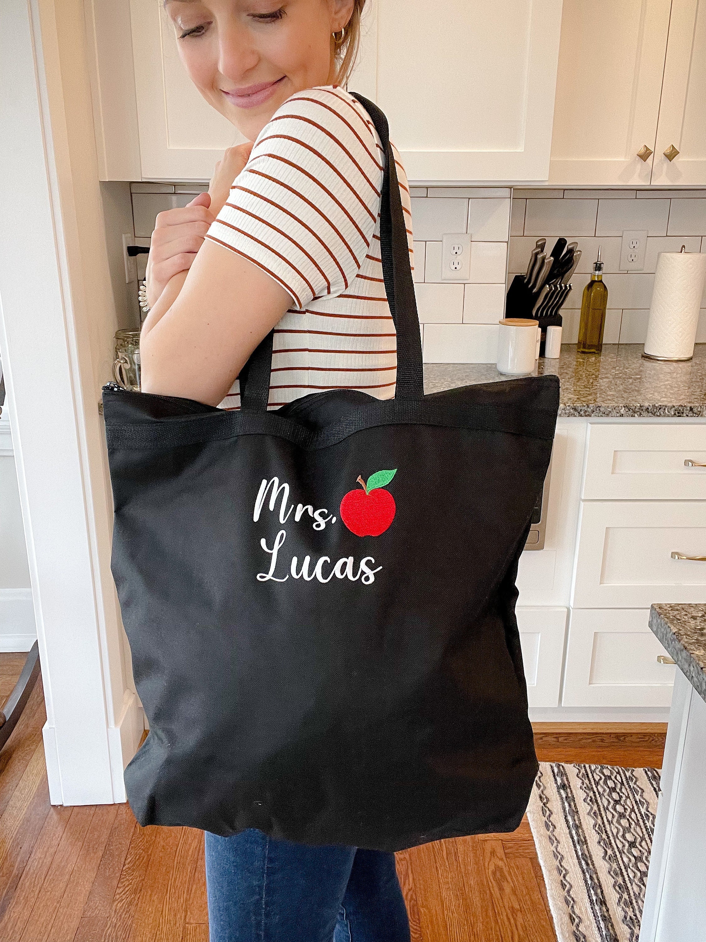 Personalised teacher tote bag It takes a big heart Custom Name teacher gift  idea Cotton shopping bag Teachers name thank you gift bags Custom Logo tote  bags – BOSTON CREATIVE COMPANY