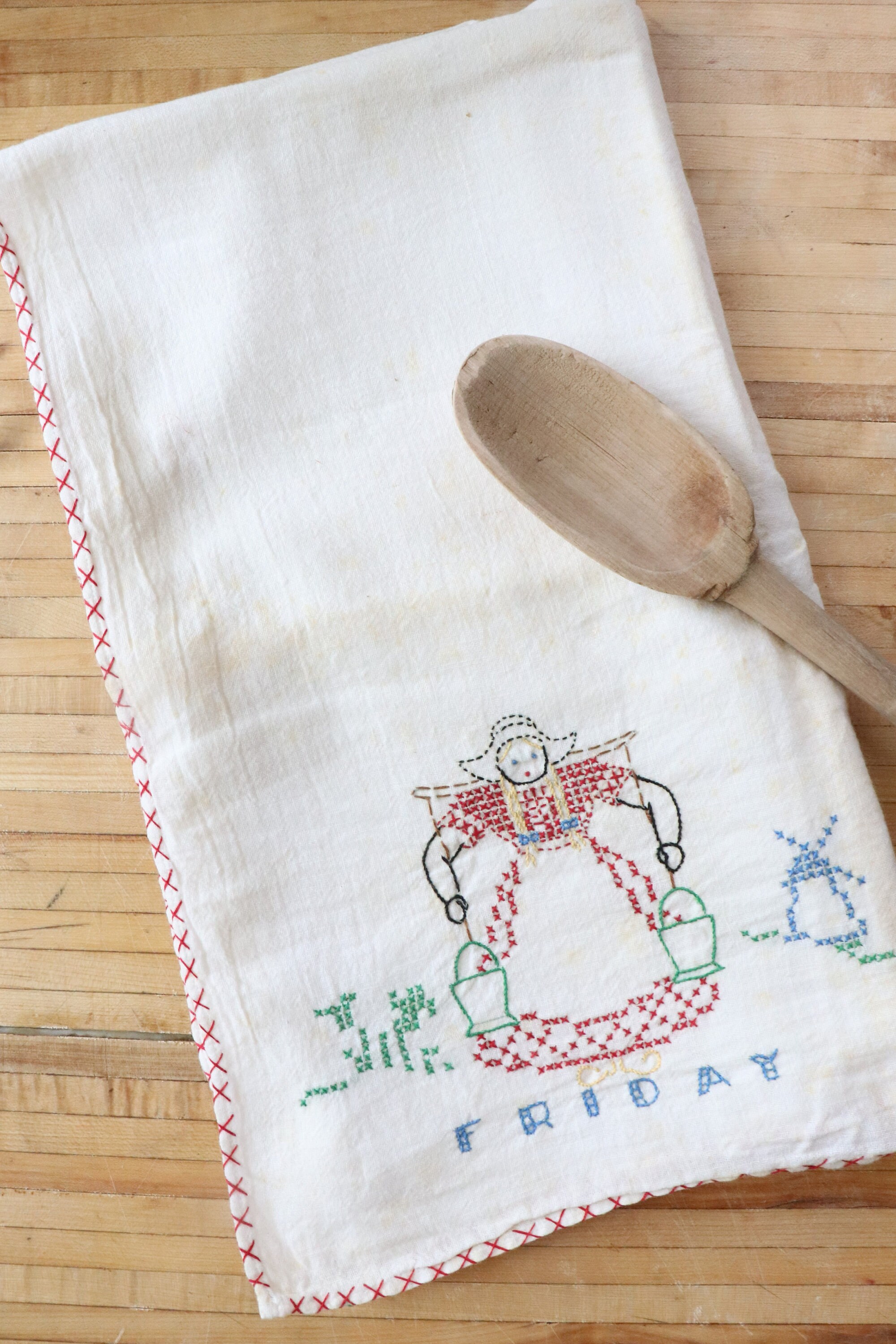 Home & Living Vintage Embroidered Sunday Day of the Week Hand Towel