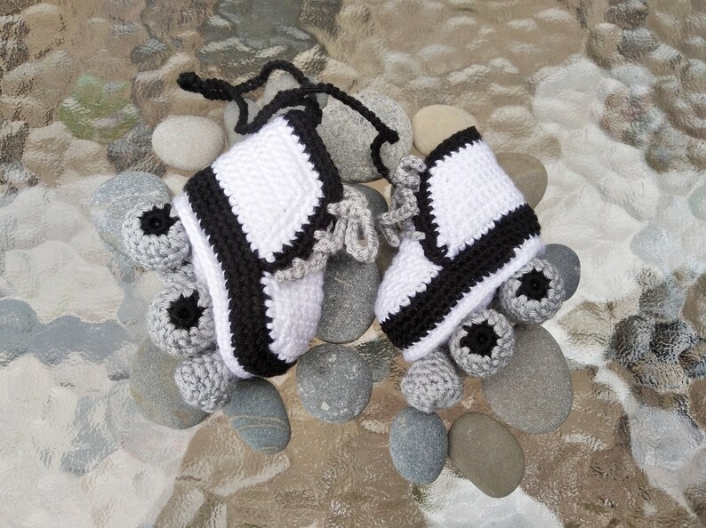 Handcrafted Mini Roller Skates with Stopper Crochet Car Rearview Mirror Hanging Charm zdjęcie 5