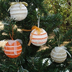 Christmas Decoration, 4 Christmas Crochet Balls Ornaments, Handmade Shatterproof Balls, OOAK Ornaments