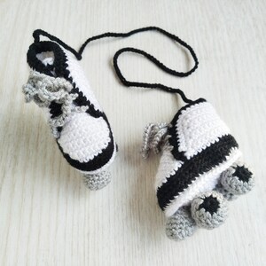 Handcrafted Mini Roller Skates with Stopper Crochet Car Rearview Mirror Hanging Charm zdjęcie 8
