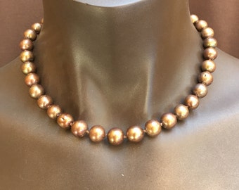 Freshwater Chocolate Pearl Necklace/19 inches/11 mm pearls