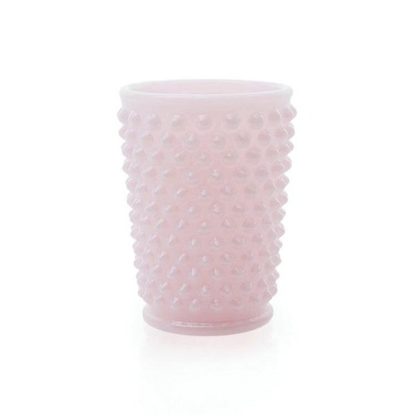 Gobelet clouté rose par Mosser Glass