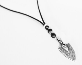 Collana da uomo - Collana con lancia da uomo - Collana in pelle da uomo - Gioielli da uomo - Regalo per uomo - Regalo per fidanzato - Regalo per marito - Regalo per lui