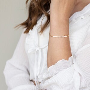 Freshwater Pearl bracelet - Delicate pearl bracelet - Pearl Bar Bracelet - Pearl bracelet for bride, Pearl bead bracelet, Valentine Day Gift