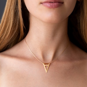 Gold Geometric Necklace, Gold Geometric Pendant, Delicate Necklace, Minimal Necklace, Minimalist Jewelry, Classic Necklace