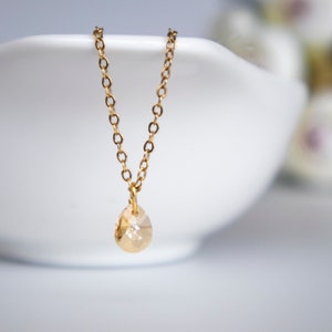 Gold Choker Necklace, Gold Crystal Necklace, Gold Necklace, Minimal Necklace, Minimalist Jewelry, Delicate Necklace, Classic Necklace