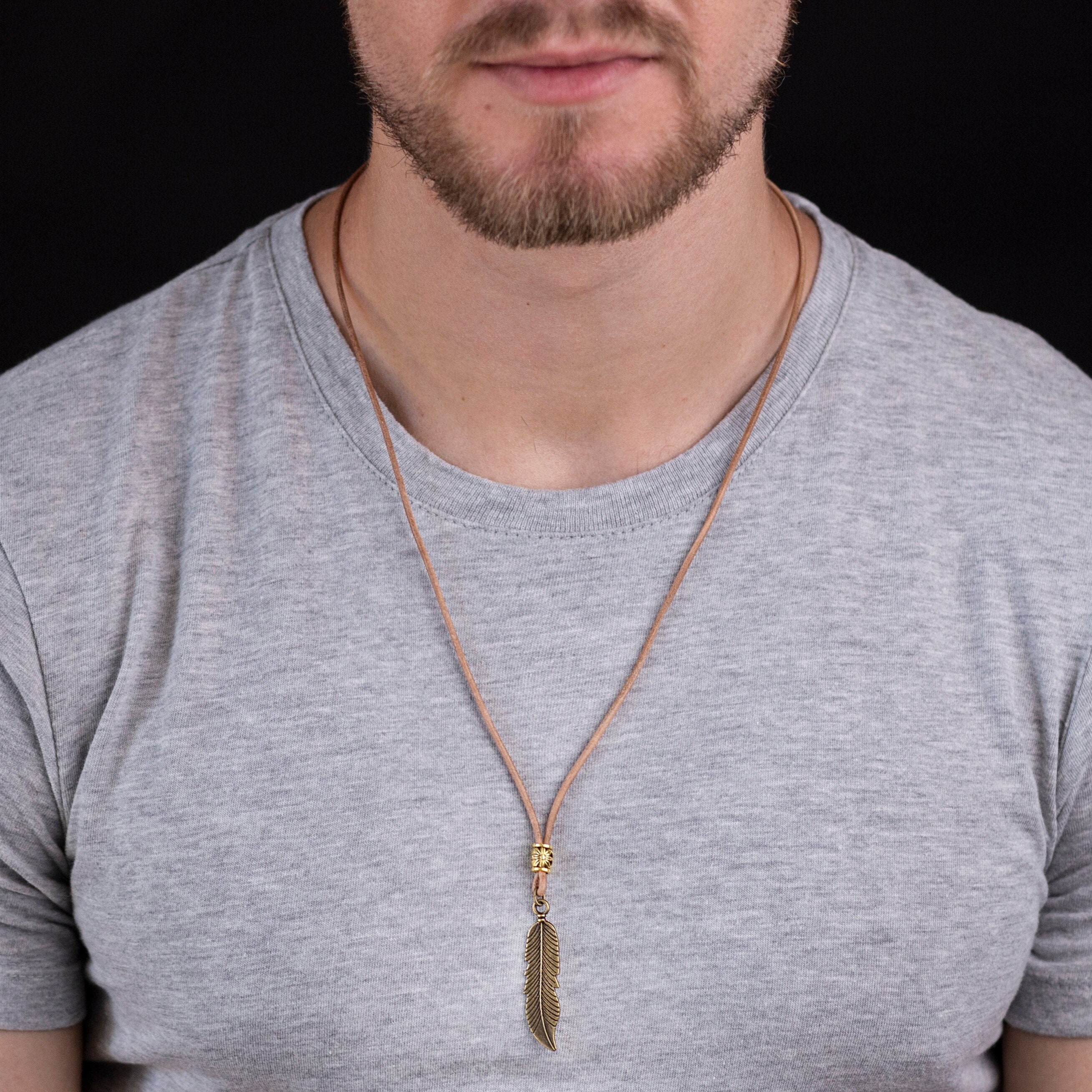 Feather pendant necklace | Le 31 | Men's Necklaces | Simons