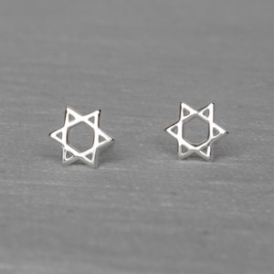 Tiny Silver Magen David Earrings, Silver Dainty Star of David Stud Earrings, Jewish Earrings, Religious sterling Silver Earrings, Bat Mitsva