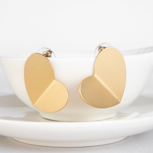 Heart earrings -Stud Heart Earrings - Gold Heart Studs - Golden Heart Stud Earrings - Valentine Earrings - Valentines Gift - Stud Earrings