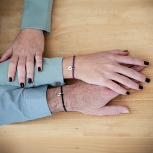Pulsera con letras iniciales de la A a la Z para parejas, juego de pulseras a juego para parejas, pulsera de cuero vegano, pulsera elegante para parejas, juego Bleeker St.