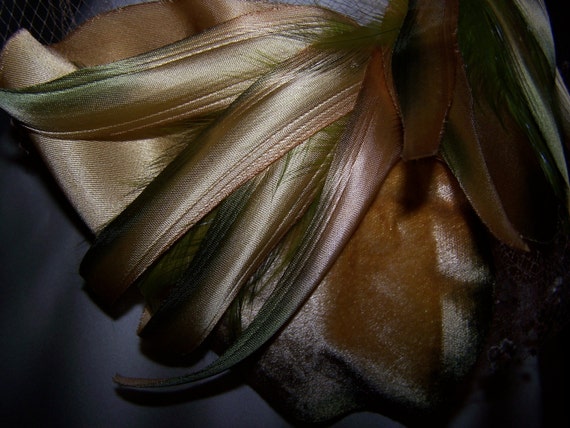 Toast colored Netting Hat with Autumn Leaves and … - image 3
