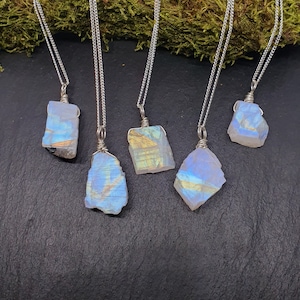 Regenbogen Mondstein Anhänger, Rohe Mondstein Halskette, Rohe Kristall Halskette, Mondstein Halskette, Sterling Silber, Frauen Halsband, Geschenk für sie