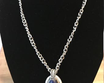 SILVER PENDANT NECKLACE