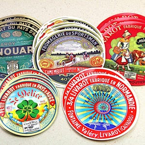 Etiquetas de queso francés vintage: Juego de 30 efímeras (décadas de 1960 y 1970)