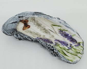 Oyster Ring Trinket Dish Lavender Flower Ring Dish Coastal Decor Beach Lover Ocean Lover Gift Thoughtful Hostess Gift