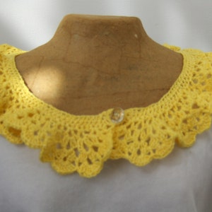 Vintage Inspired Crochet Collar Peter Pan Style Retro Chic Unique Gift for Her