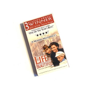 Life is Beautiful VHS - Foreign Movie - Inspirational Award-Winning Italian Film - Pre Owned - Very Good Condition