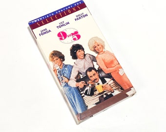 Dolly Parton - 9 to 5 - VHS - Workplace Revenge Comedy Classic - Pre-owned - Very Good Condition