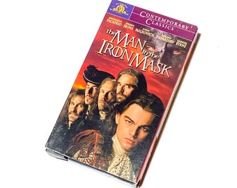 The Man in the Iron Mask - VHS Classic Movie - Pre-owned Video Cassette Tape - Very Good Condition - Leonardo Dicaprio