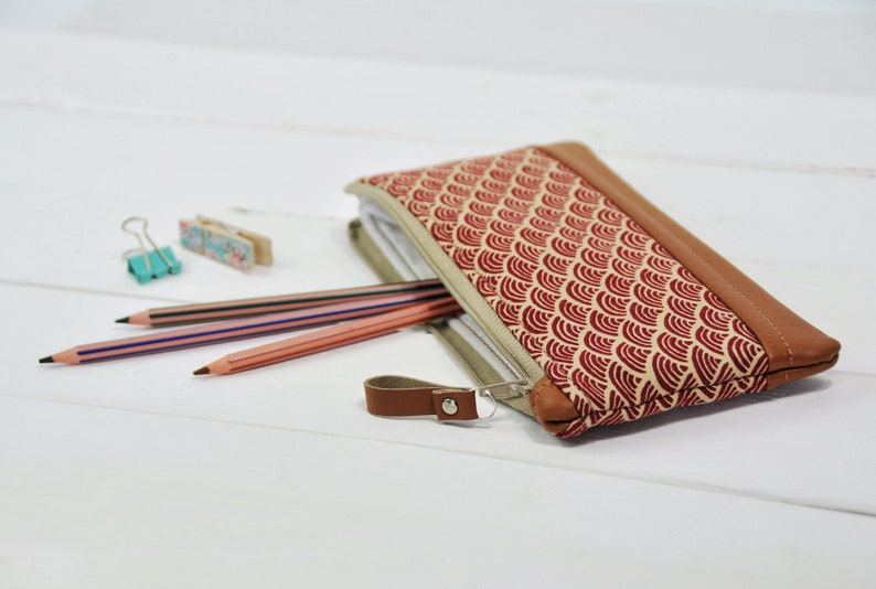leather pencil holder