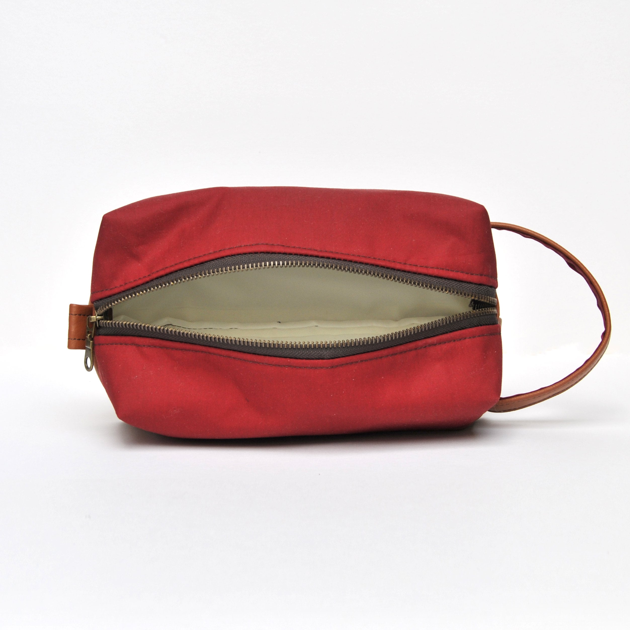 Premium Leder Kulturbeutel Herren – Dopp Kit & Umhängetasche Für Reise, Toilettenartikel & Accessoires